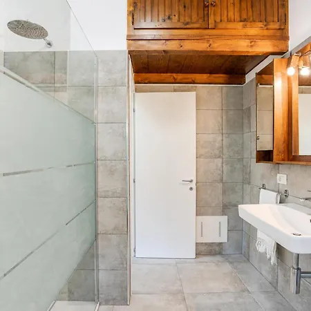 Casa Veligato 2