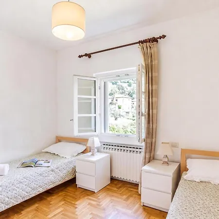 Apartment Casa Veligato 2 San Siro (Lombardy)
