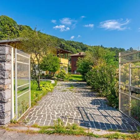 Casa Veligato 2 *