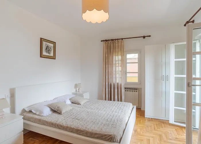 Casa Veligato 2 *